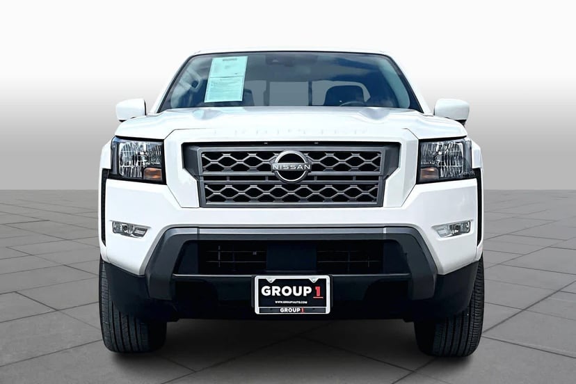 2023 Nissan Frontier - Image 3