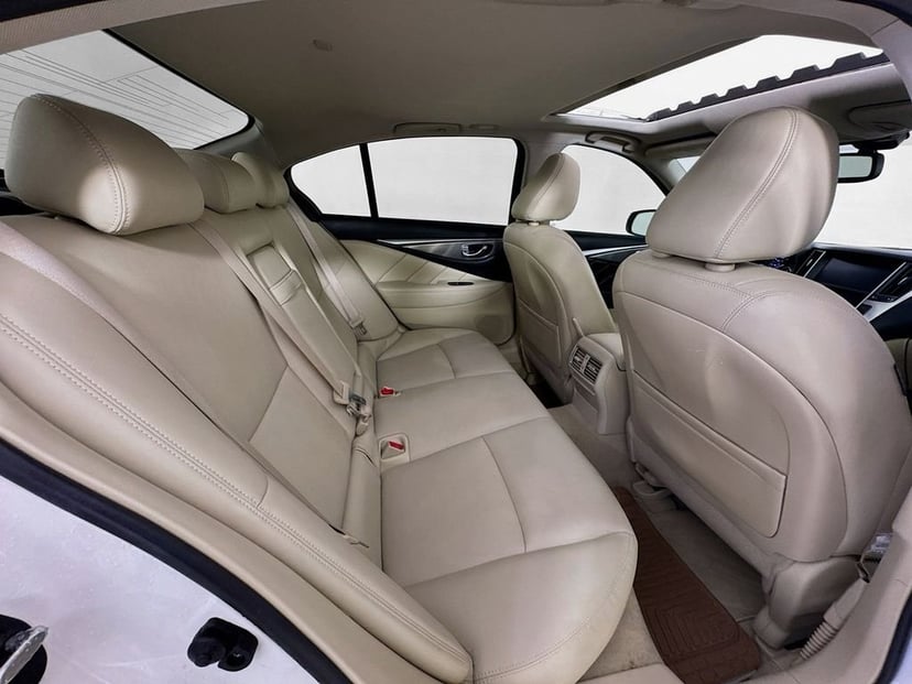 2017 INFINITI Q50 - Image 34
