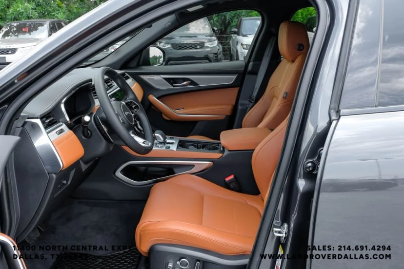 2026 Jaguar F-PACE - Image 3