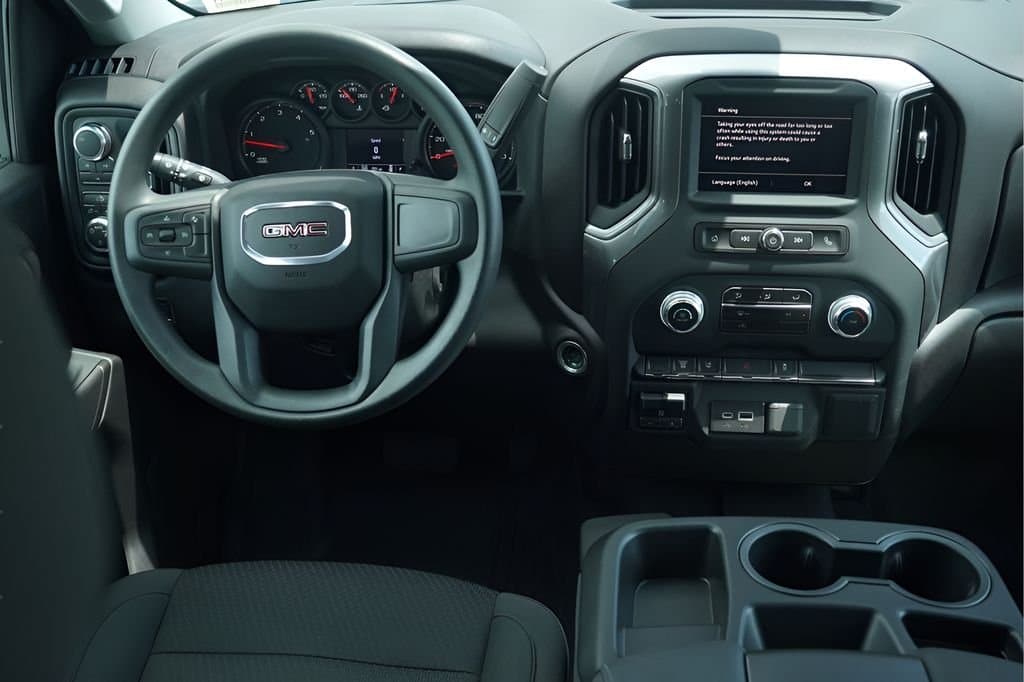 2024 GMC Sierra 2500HD - Image 16