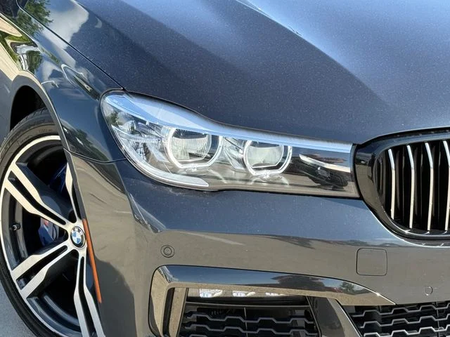 2019 BMW 7 Series - Image 2