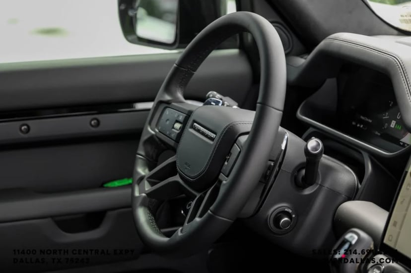 2026 Land Rover Defender 110 - Image 14