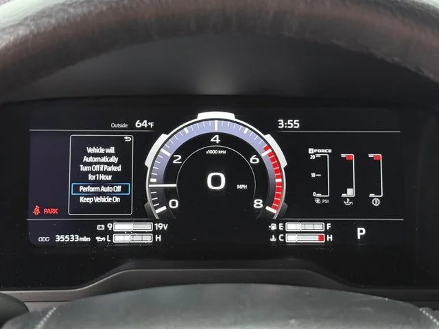 2025 Toyota Tundra - Image 17