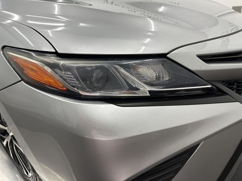 2018 Toyota Camry - Image 10