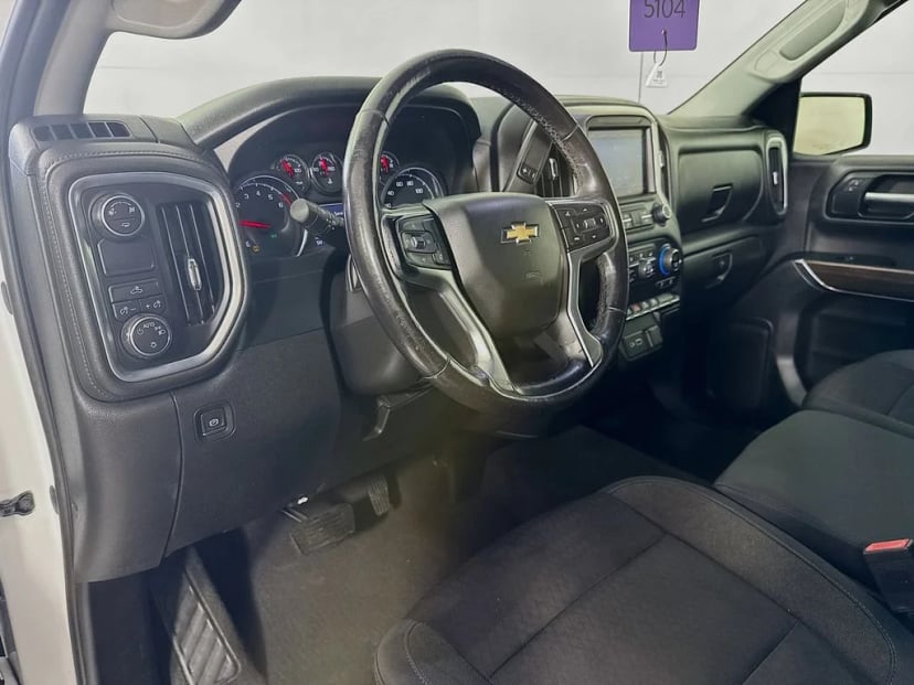 2019 Chevrolet Silverado 1500 - Image 9