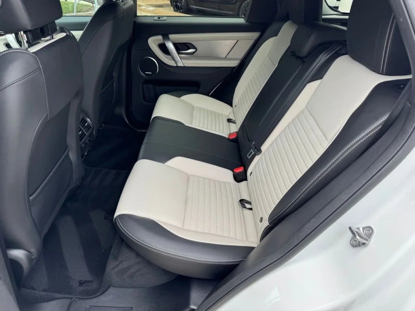 2025 Land Rover Discovery Sport - Image 20