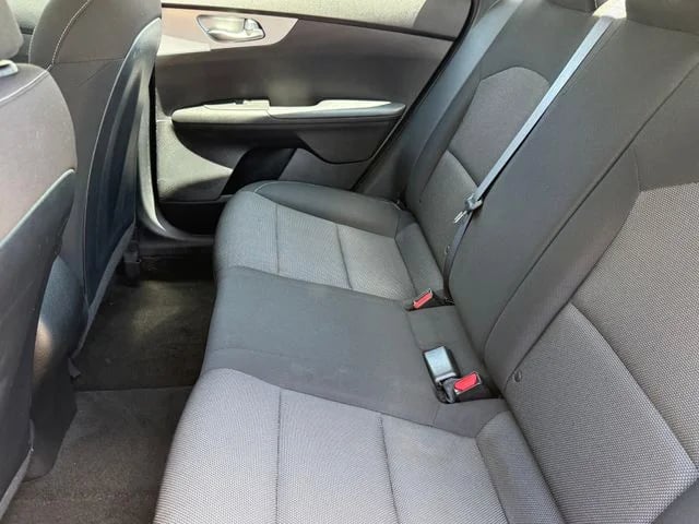 2023 Kia Forte - Image 26
