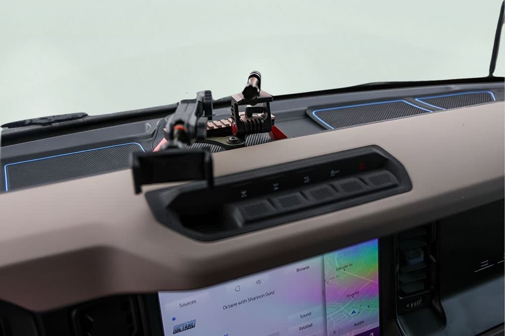 2023 Ford Bronco - Image 24