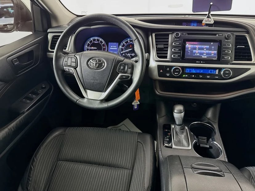 2014 Toyota Highlander - Image 25