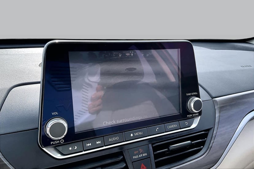 2025 Nissan Altima - Image 27