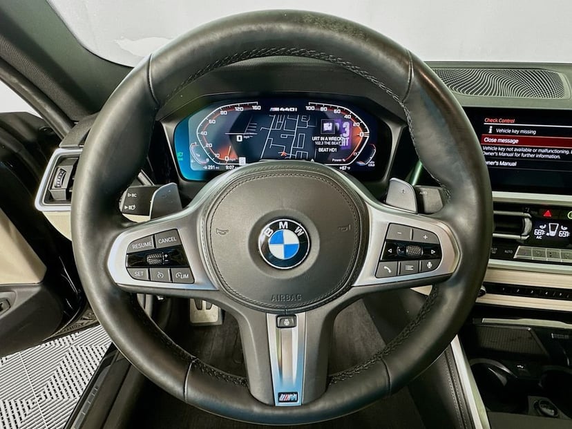 2023 BMW 4 Series - Image 11