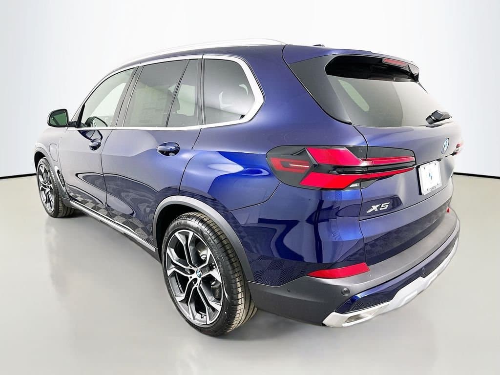 2026 BMW X5 - Image 7