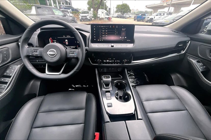 2024 Nissan Rogue - Image 16