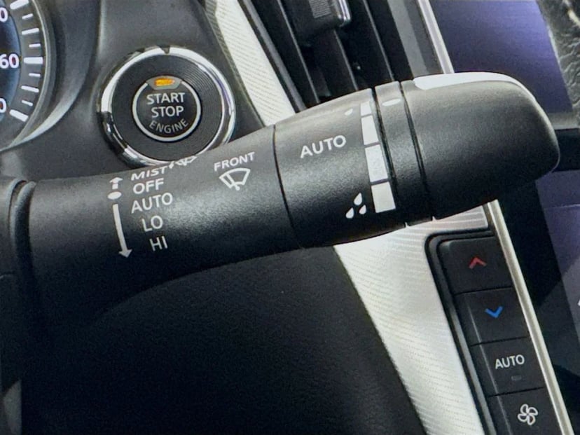 2021 INFINITI Q50 - Image 15