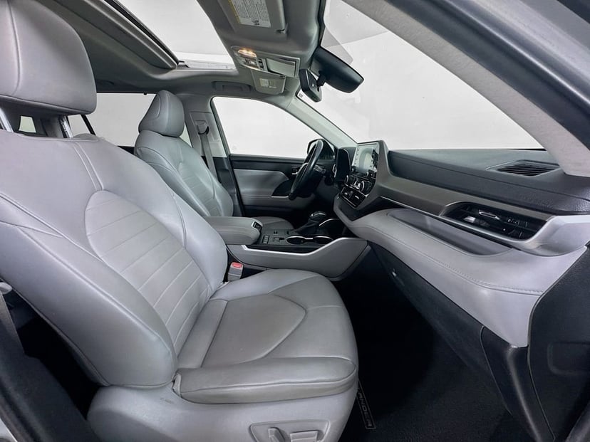 2020 Toyota Highlander - Image 36