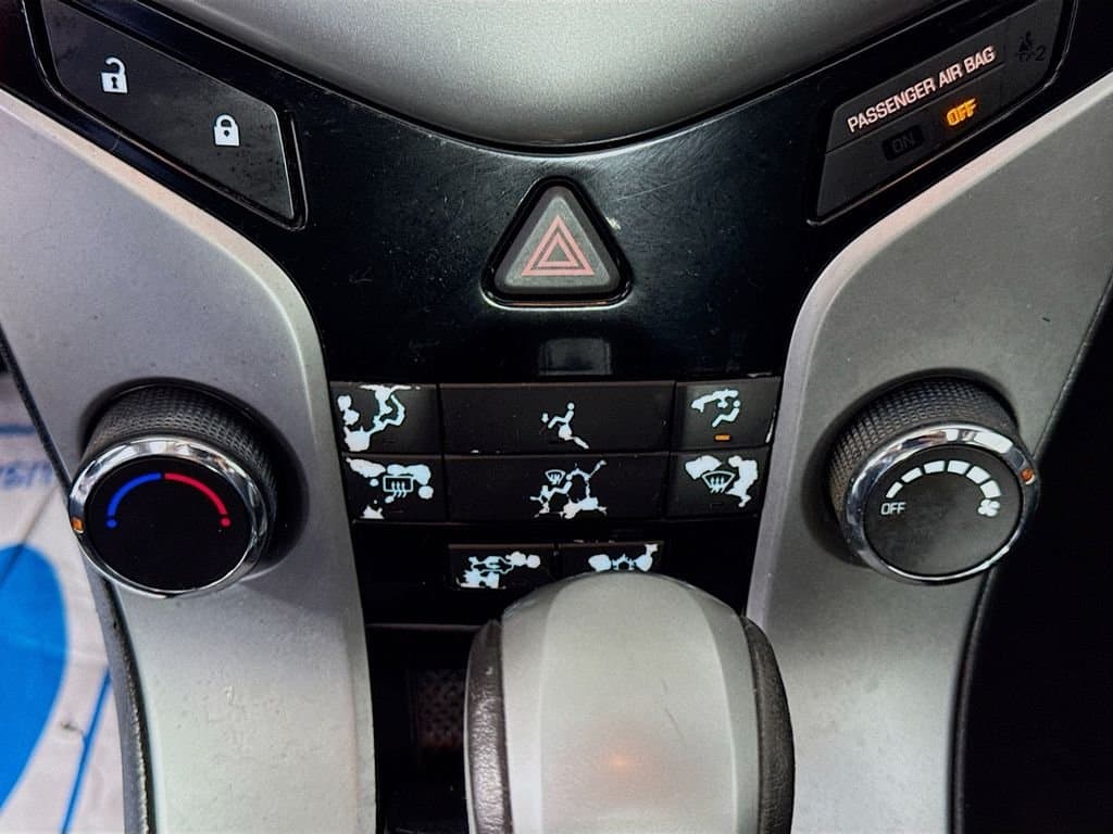 2014 CHEVROLET Cruze - Image 20