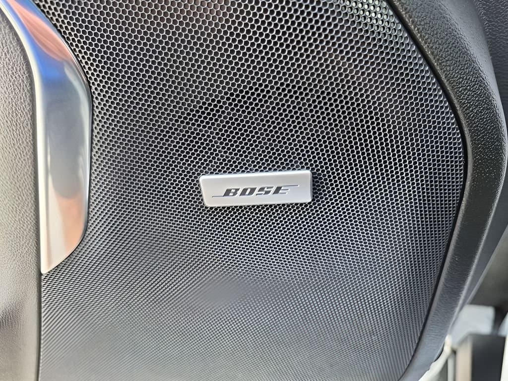 2023 Chevrolet Suburban - Image 29