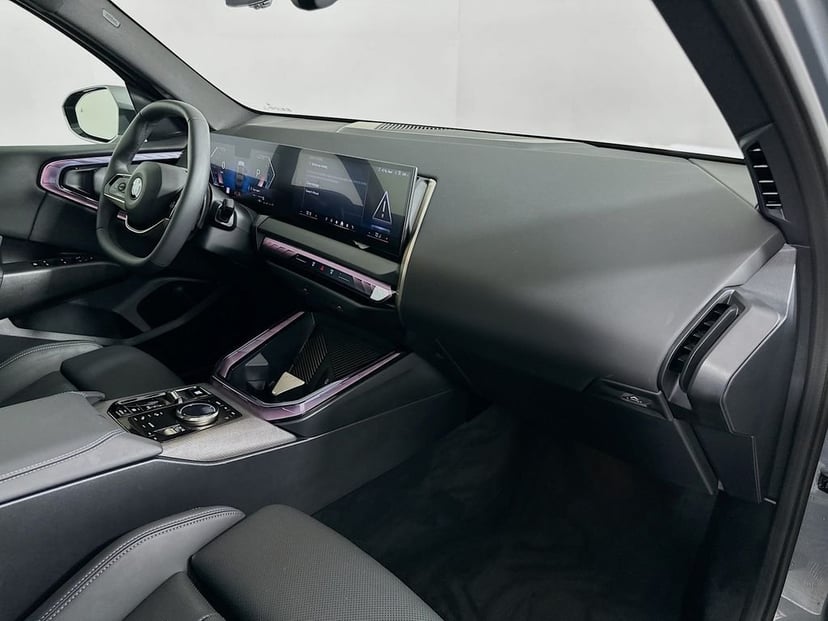 2025 BMW X3 - Image 28