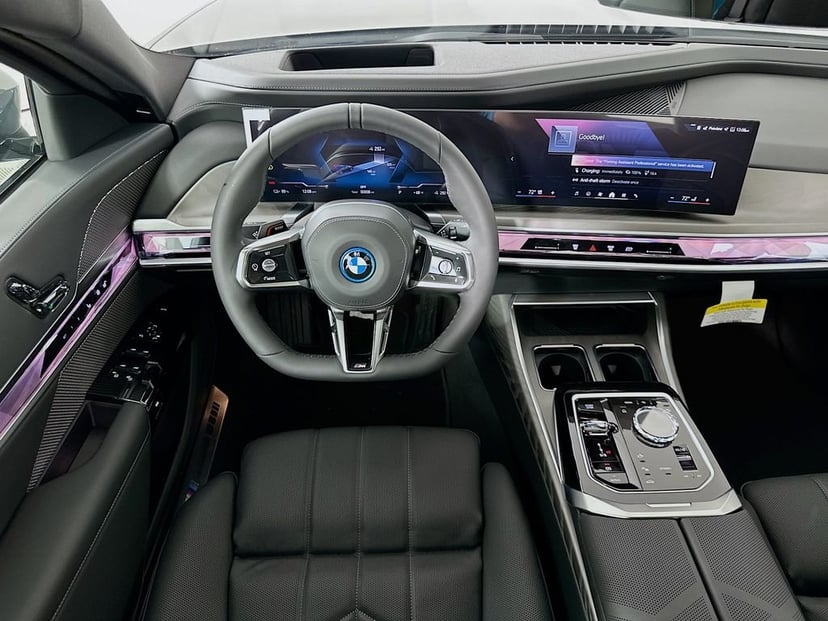 2026 BMW i7 - Image 19