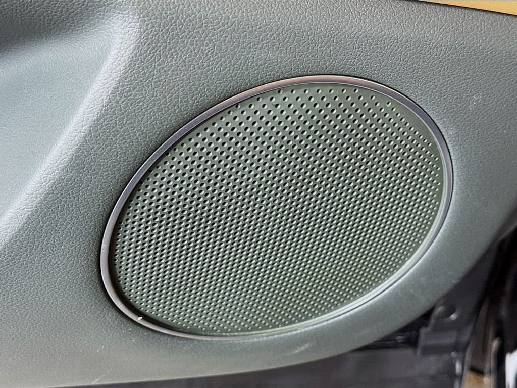 2025 GENESIS GV80 - Image 23