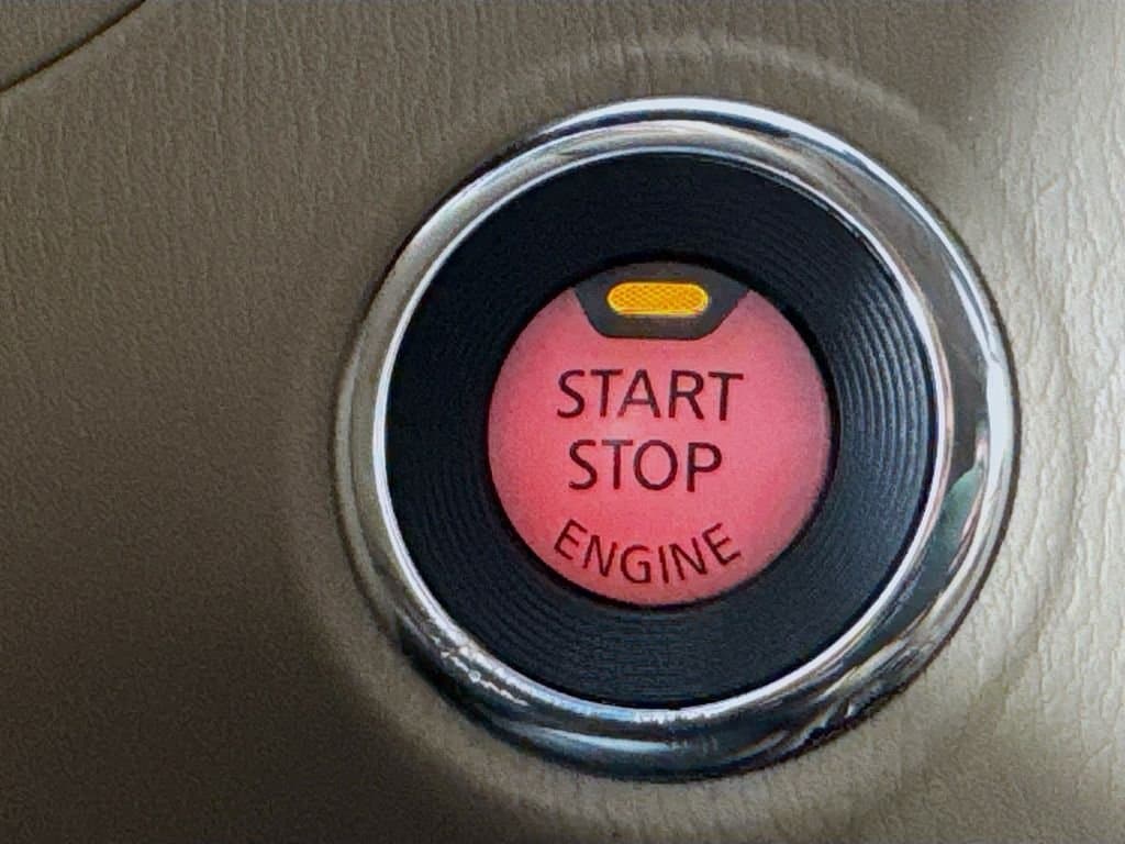 2013 NISSAN Pathfinder - Image 21