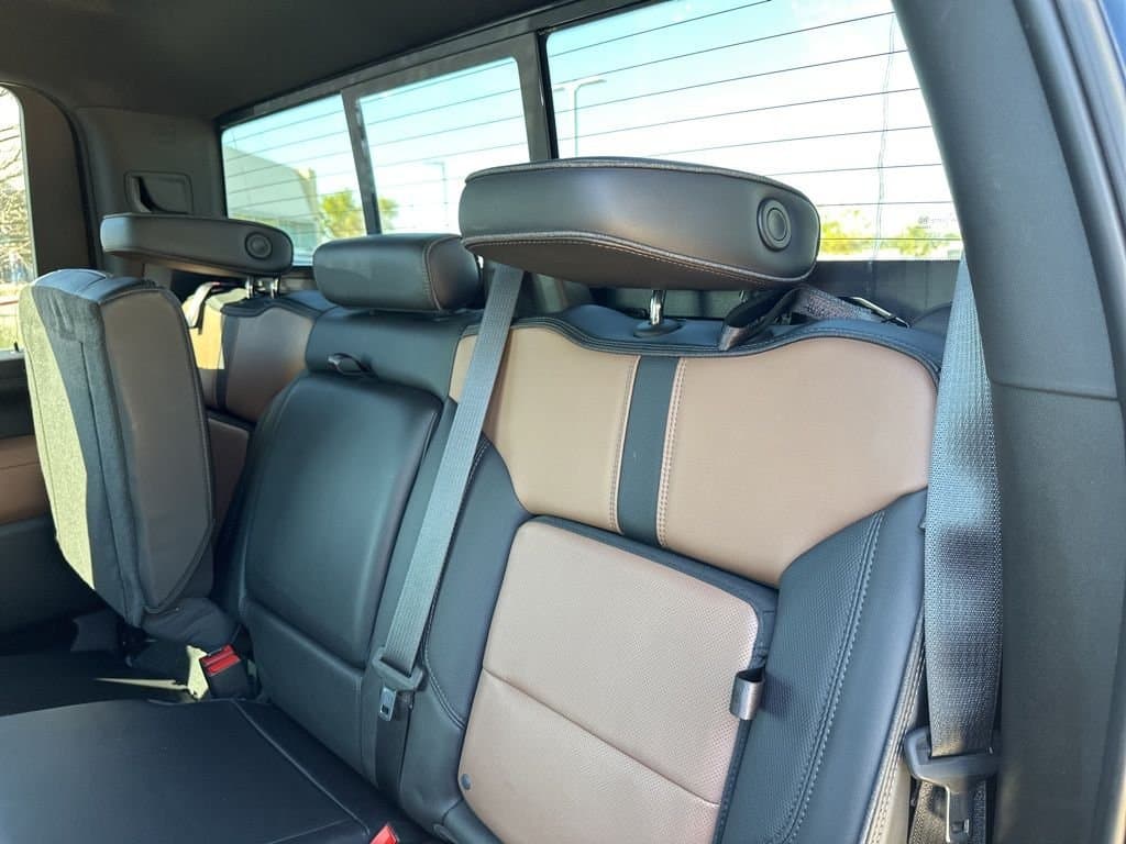 2021 Chevrolet Silverado 3500HD - Image 19