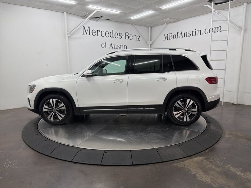 2026 Mercedes-Benz GLB - Image 1