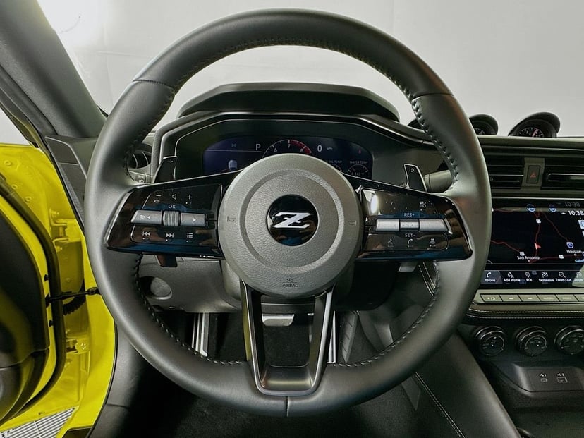 2023 Nissan Z - Image 11