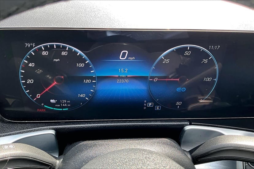 2023 Mercedes-Benz EQB 300 - Image 26