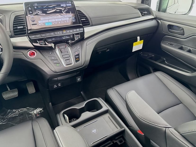 2026 Honda Odyssey - Image 33