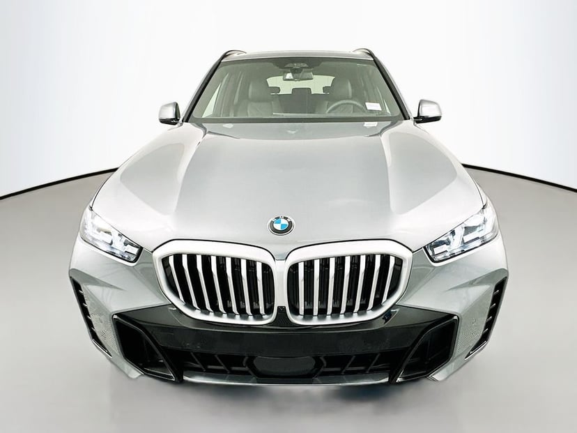 2026 BMW X5 - Image 2