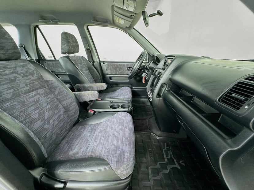 2003 Honda CR-V - Image 31
