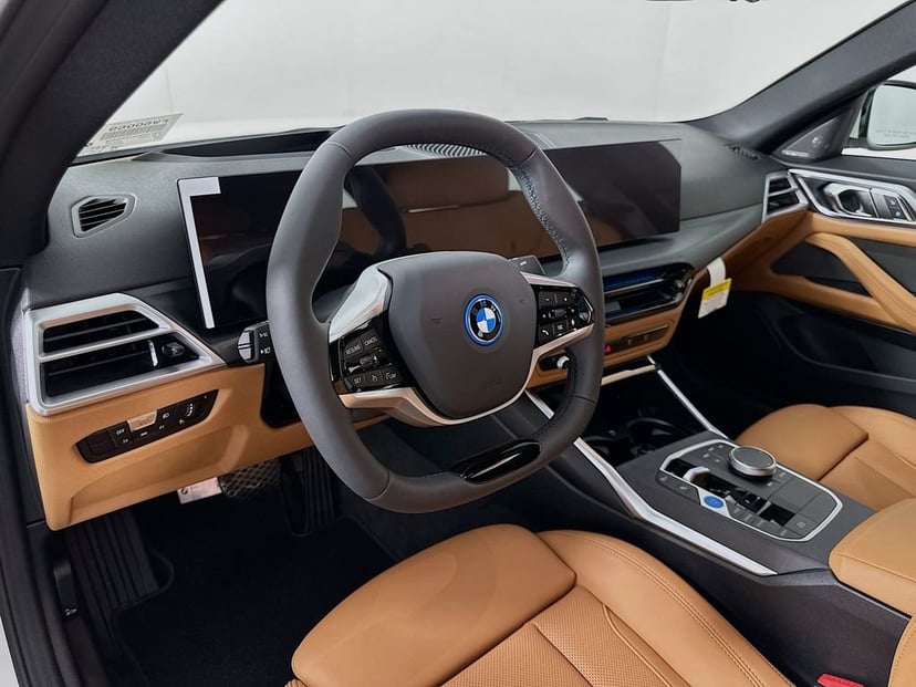 2026 BMW i4 - Image 9