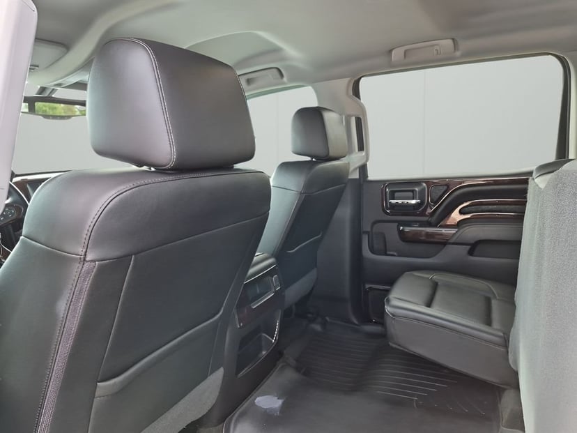 2016 Chevrolet Silverado 3500HD - Image 19