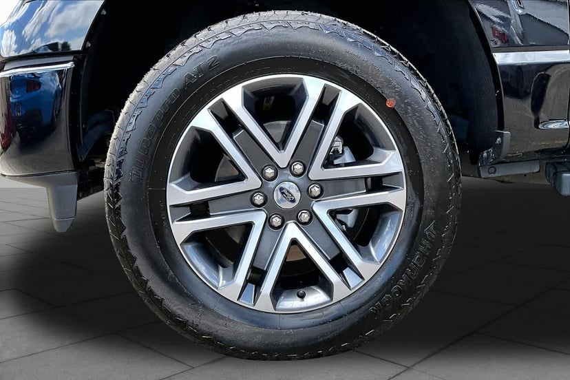2023 Ford F-150 - Image 11
