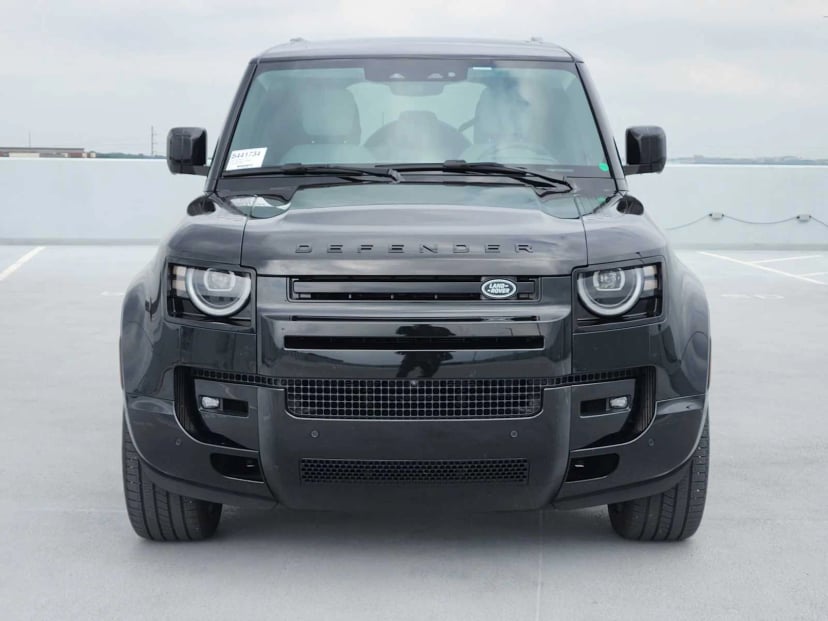 2026 Land Rover Defender - Image 2