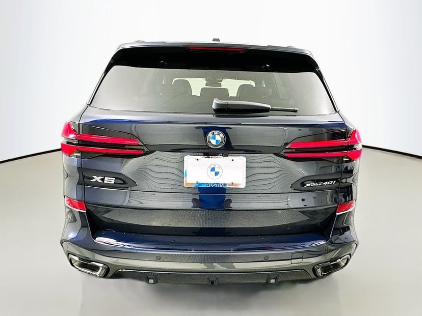 2026 BMW X5 - Image 6