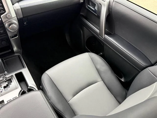 2023 Toyota 4RUNNER - Image 24