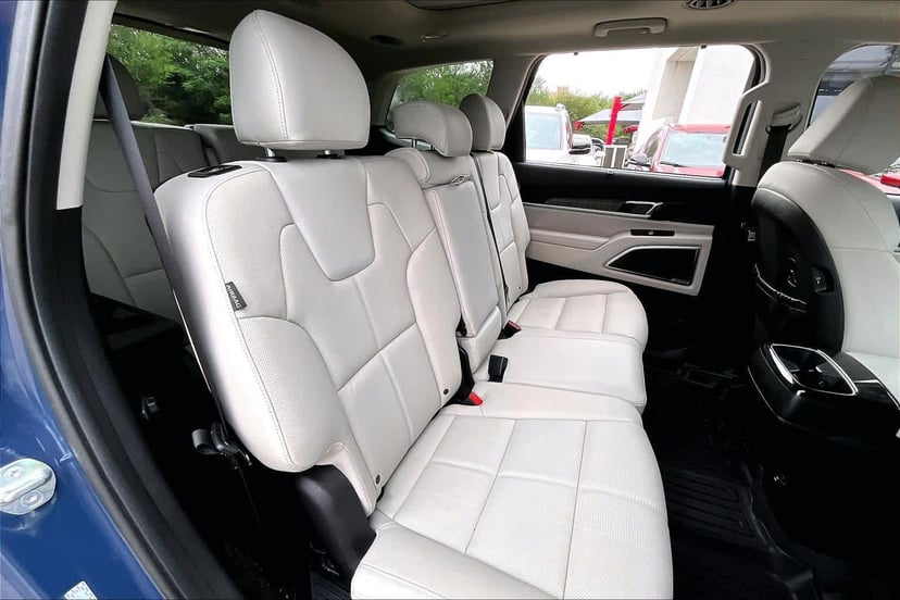 2025 Kia Telluride - Image 20