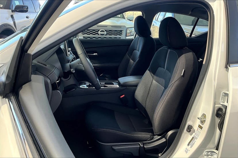 2025 Nissan Sentra - Image 15