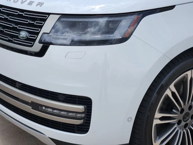 2026 Land Rover Range Rover - Image 8