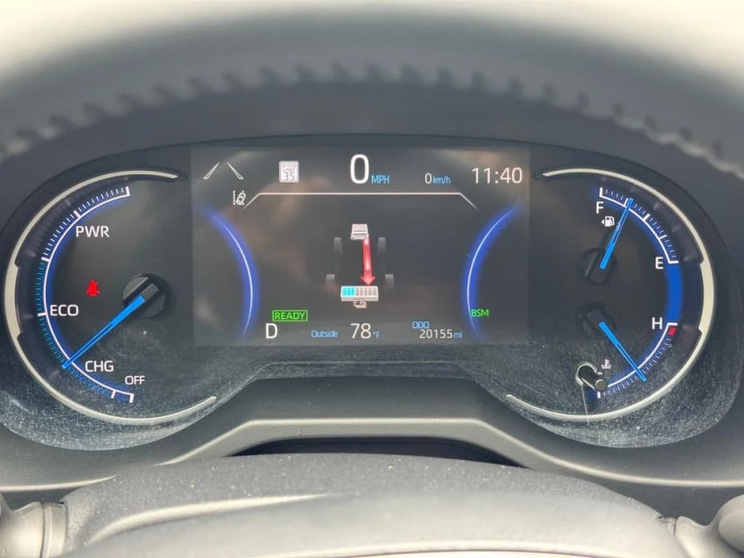 2025 Toyota RAV4 Hybrid - Image 25