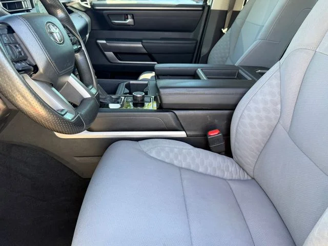 2022 Toyota Tundra - Image 9