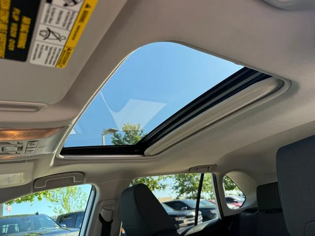 2021 Toyota RAV4 - Image 25
