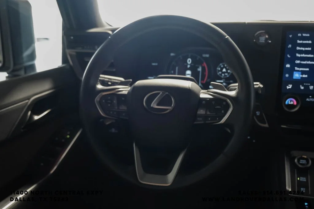 2024 Lexus GX - Image 17