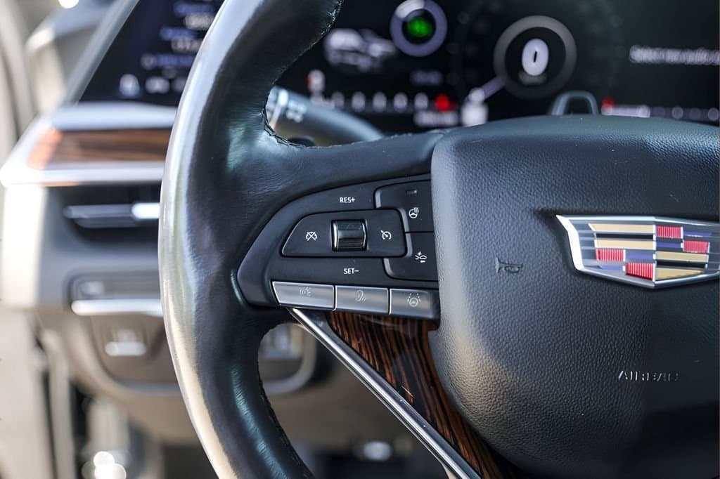 2023 Cadillac Escalade - Image 14