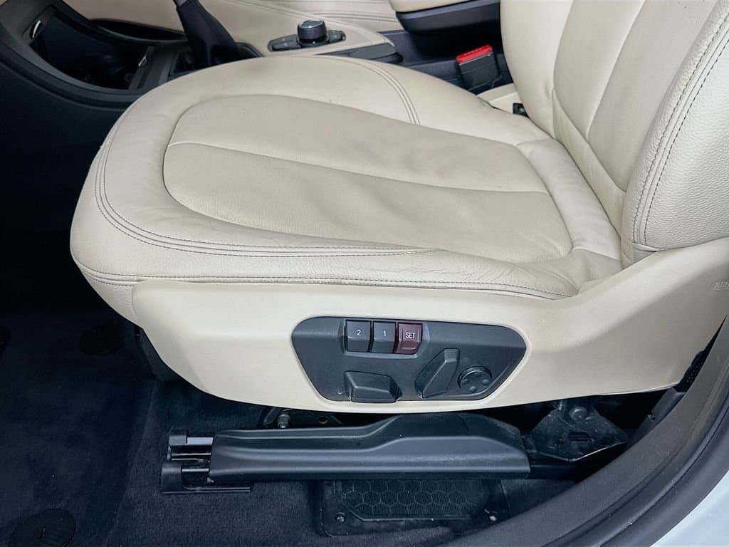 2017 BMW X1 - Image 19