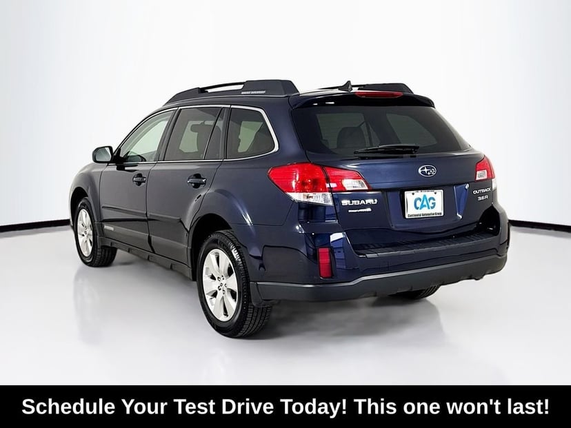 2012 Subaru Outback - Image 6