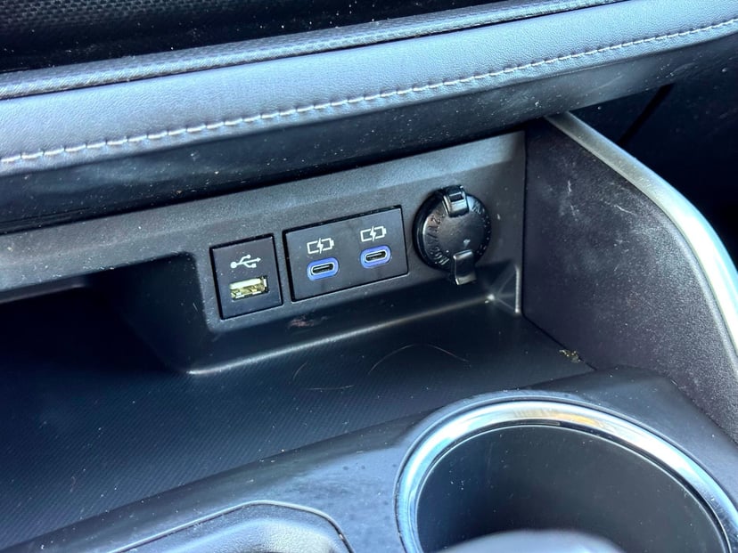 2022 Toyota Highlander - Image 26