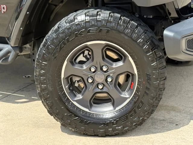 2023 Jeep Gladiator - Image 2